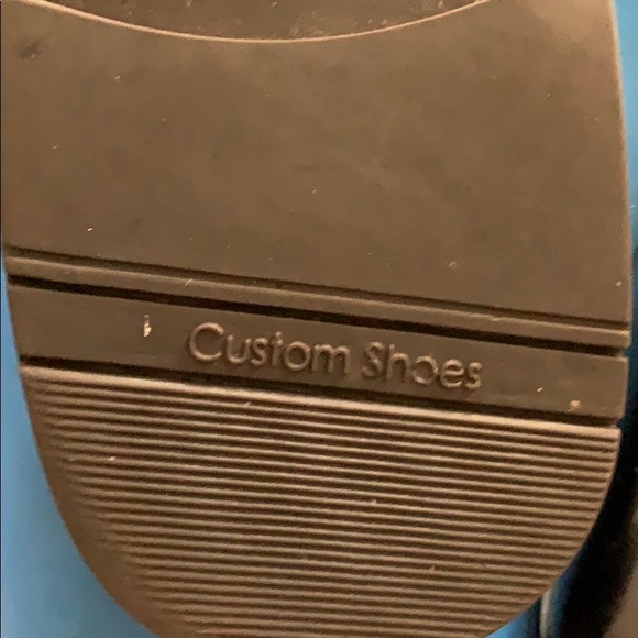 Custom made Leather Narrow Toe Shoe - Picture 7 of 7